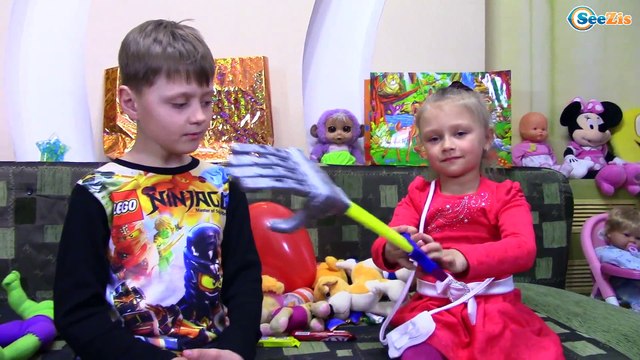 Сумасшедший Челлендж за 10 МИНУТ очень много Конфет и Игрушек | Bad Baby Crazy Challenge