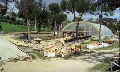 La femme aux bottes rouges (1974) 2/2