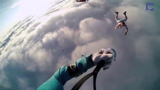 Stupid people  - jump off airplane without parachute