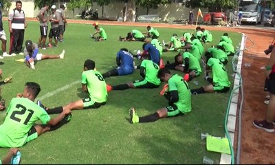 Persebaya Latihan tanpa Pelatih Kepala