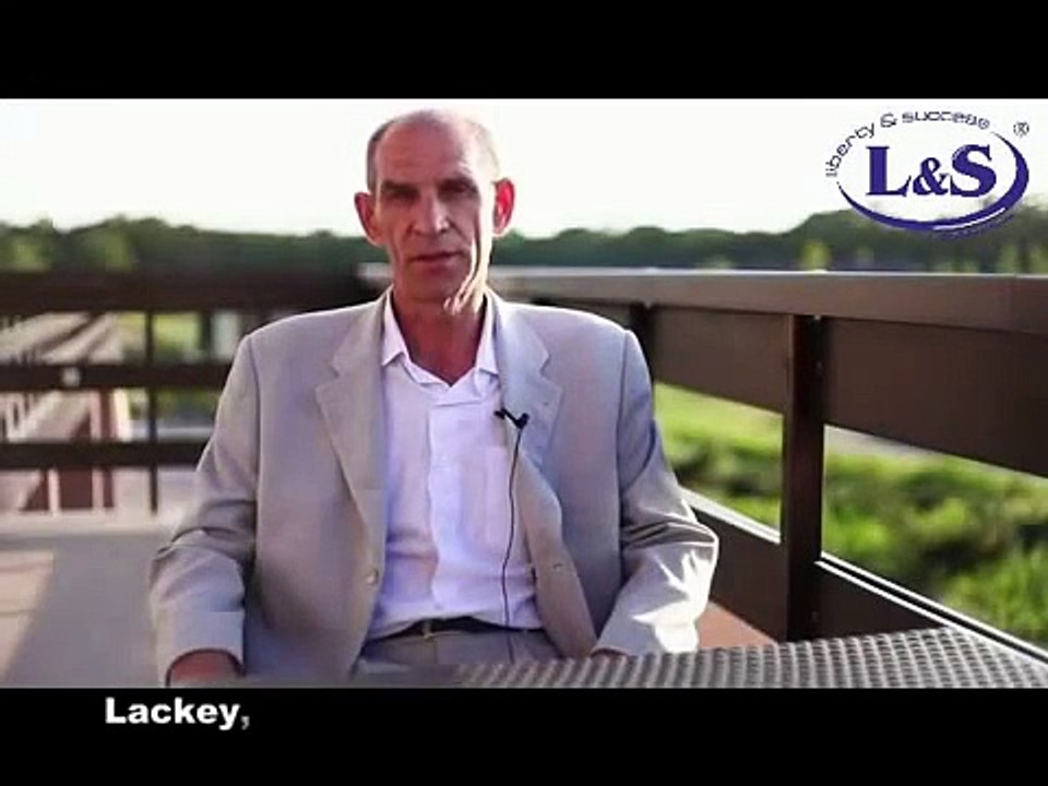 Сергей благодарит Президента компании L&S (Liberty & Success) за невероятную продукцию