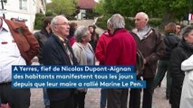 À Yerres, les habitants protestent contre le ralliement de Nicolas Dupont-Aignan à Marine Le Pen