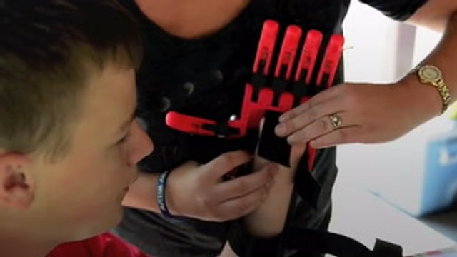 This organization is providing kids with 3D-printed prosthetics — free of charge