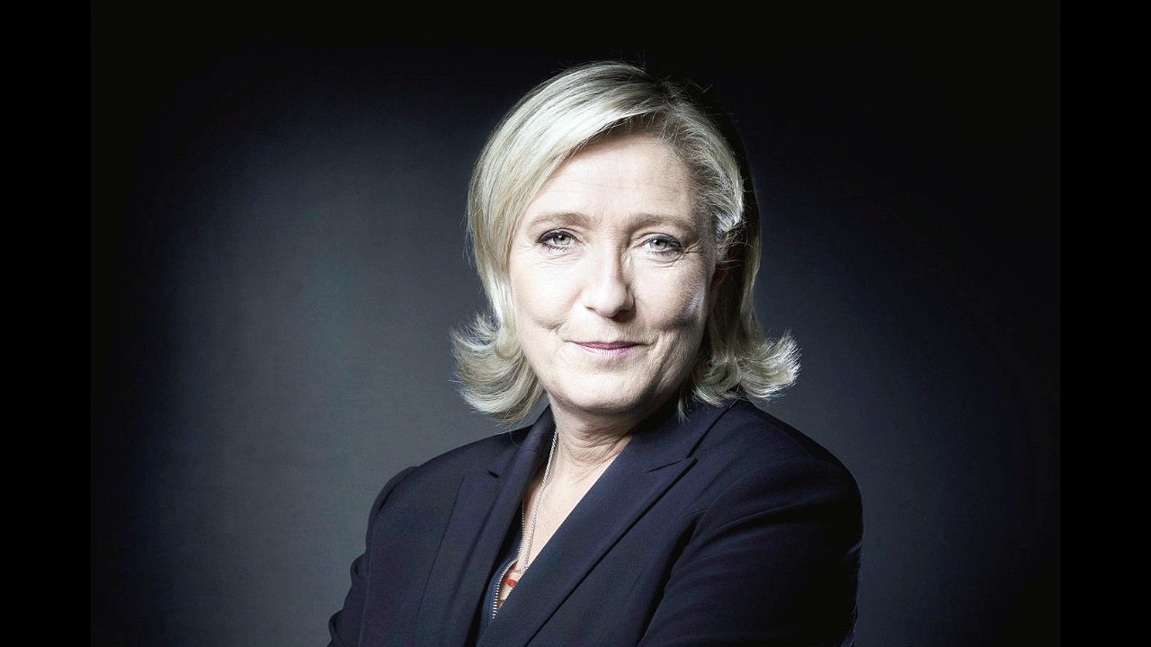 MARINE LE PEN NOIE LE POISSON MACRON ! INCROYABLE