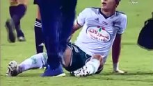 اونش ينفعل على حسام حسن لتغيره له وابراهيم حسن يصفعه على وجه للاعتراض