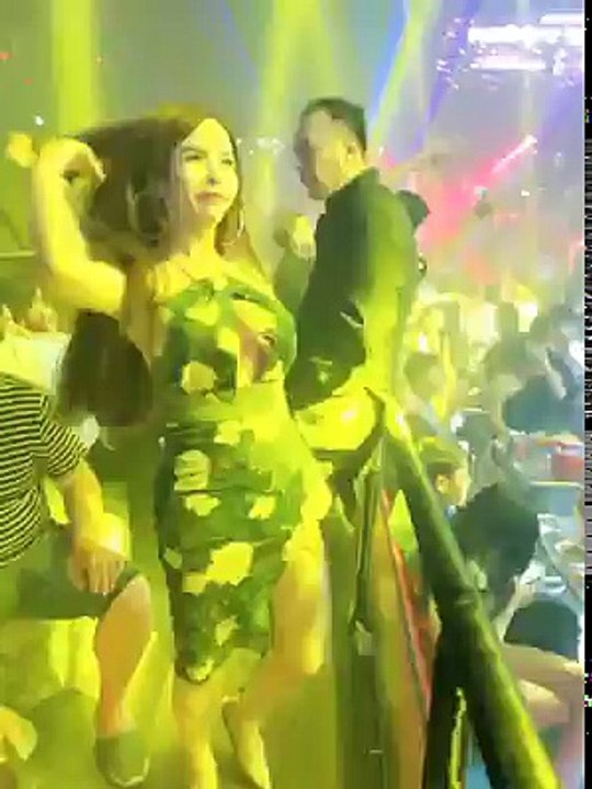 DANCE BAR