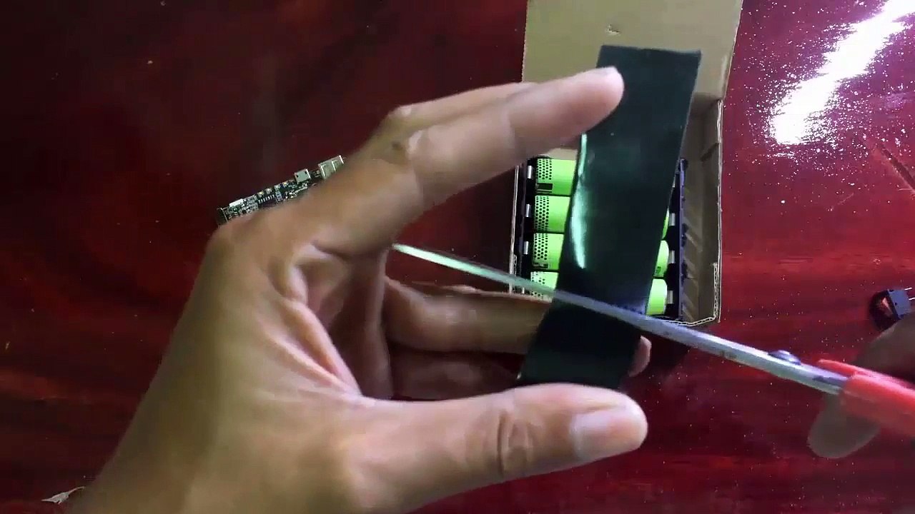 How To Make a Portable Charger From Laptop Battery