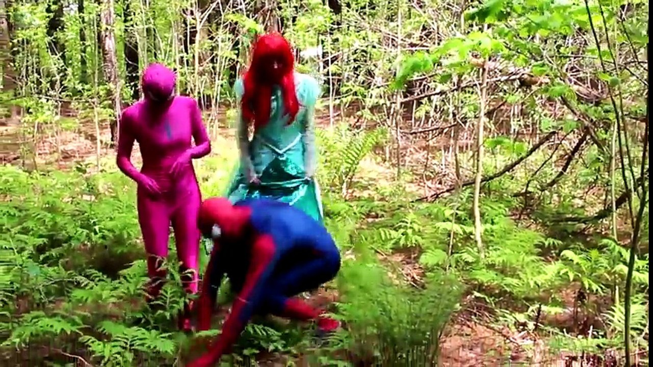 Spiderman & Pink Spidergirl Save Ariel! w_ Frozen Elsa & Anna, Catwoman, Batman & Superman -)
