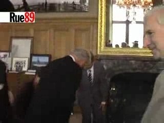 Delanoë en campagne signe un accord avec Clinton