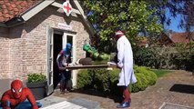 Spiderman DOCTOR Drives AMBULANCE Car to Hospital With HULK Broken Leg Fun Princ (1)