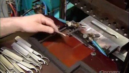 How It’s Made Straight Razors