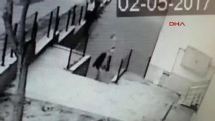 Sivas Okul Kantininden Yiyecek Çaldılar