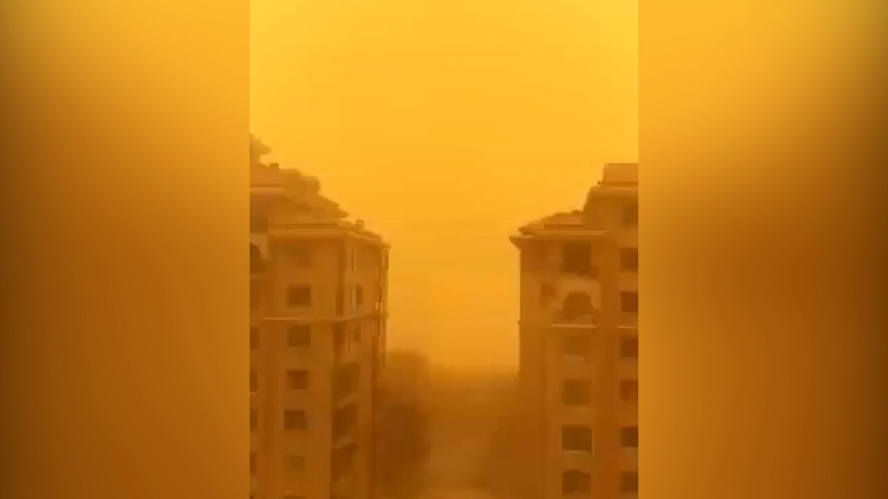 Dust storm turns inner Mongolia sky yellow