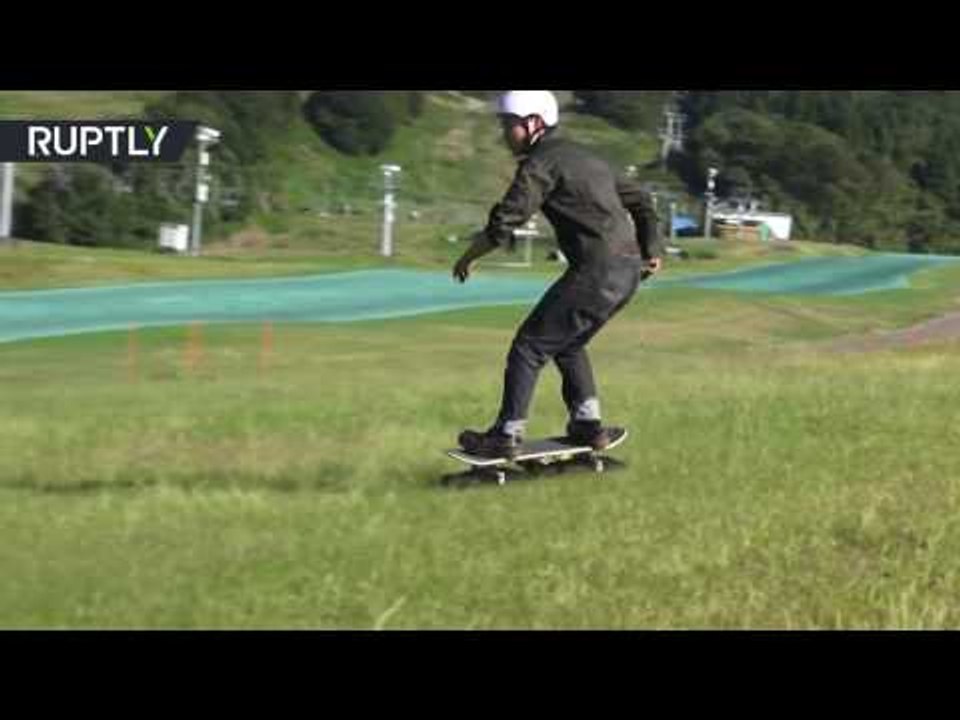 Skateboarding tractor: All-terrain skate crawler hits Tokyo streets & parks