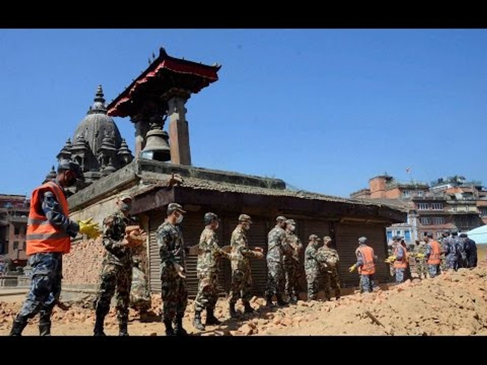 Nepal Wants Foreign Rescue Workers To Return