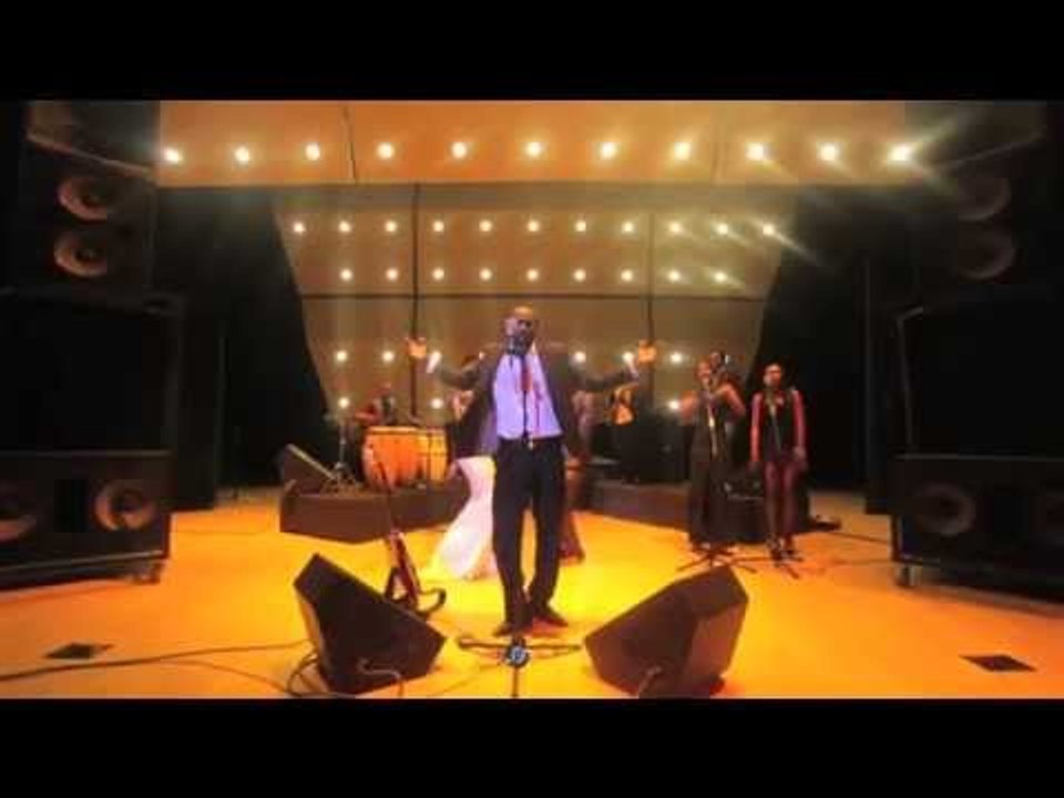 Carlou D "Yalla Nay Mome" - Vidéo Officielle (HD)