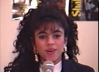 Nuevo video de Shakira niña con 13 años cantando MAGIA