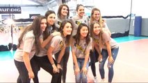 Fenerbahçe Kadın Voleybol Takımı, Kupalarıyla Gösteri Yaptı
