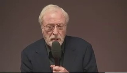 À Paris, en clochard - Michael Caine