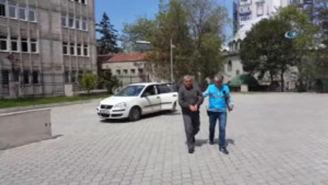 Camide Müezzini Bıçaklayan Zanlı Adliyeye Sevk Edildi