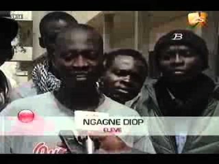 Les Eleves de St louis exigent une même date pour les Examens Xibaar du 27 Avril 2012