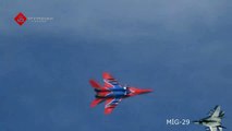 Rus Mig-29 savaş uçağı havada fren yapıyor