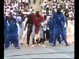 Tousse de Less 2.flv