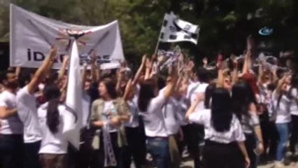 80 Yıllık Gelenek Yasak Dinlemedi