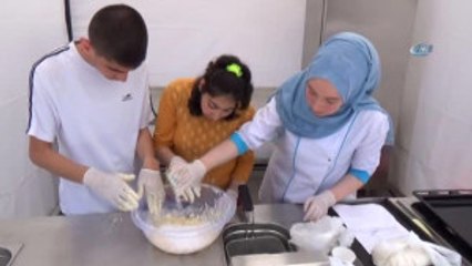 Yozgat'ta Özel Çocuklar Pasta Yaparak Hünerlerini Sergiledi