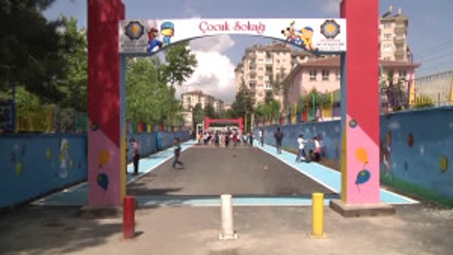 Görevlendirilen Belediyeden Çocukları Sevindiren Hizmet