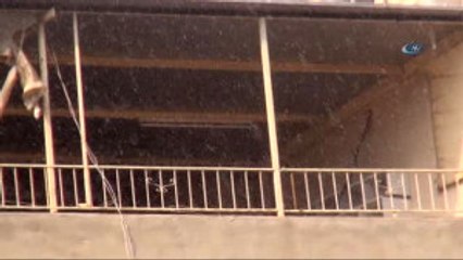 Manisa)manisalılar Yağmura Hazırlıksız Yakalandı