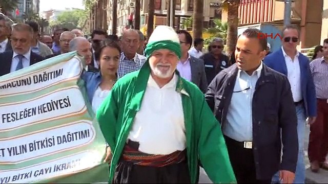 Denizli'de Mesir ve Fesleğen Dağıtımında Izdiham