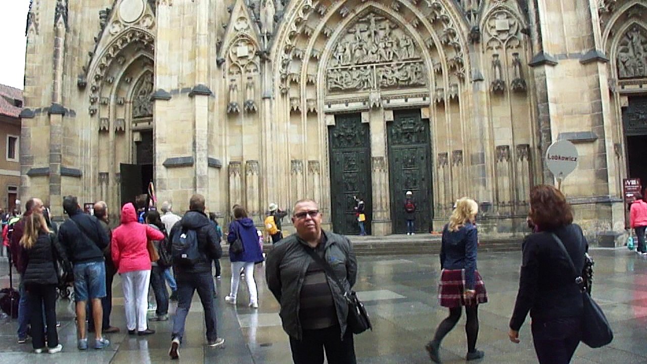 Собор Святого Вита в Праге -это потрясающий мировой шедевр архитектуры!