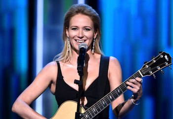 Girl Power! Jewel’s On A Mission To Make You A ‘Stronger Woman!’