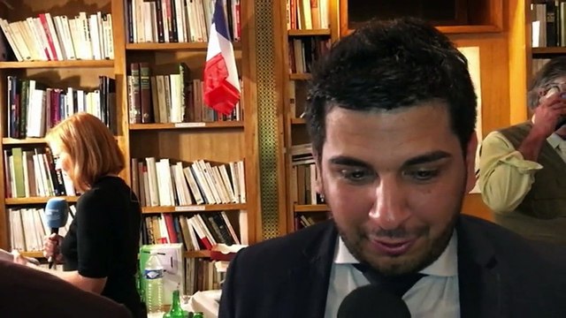Débat de l'entre-deux-tours : les militants de Front national saluent la performance de Marine Le Pen