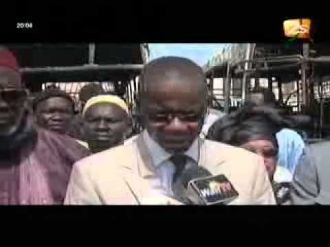 Réaction du Ministre des transports suite à l'incendie des bus - JT français du 26 avril 2012