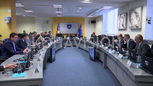 Në Qeveri përmendet rritja e pagave kur vendi pritet të shkojë në zgjedhje