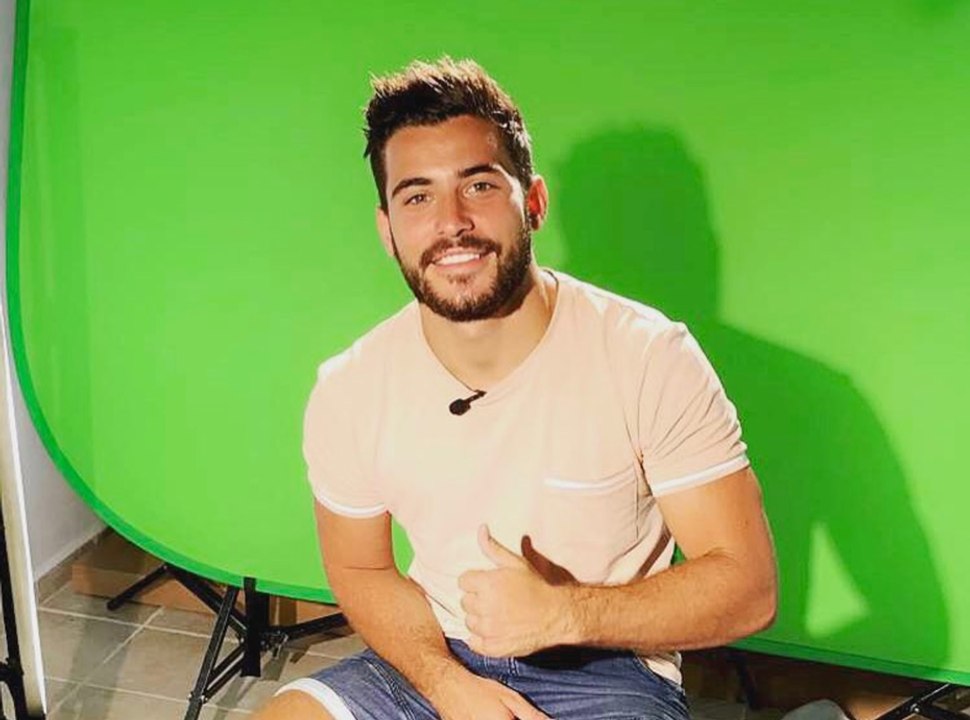 Mad Mag : Antho (Les Anges 9) déclare sa flamme à une chroniqueuse de TPMP...