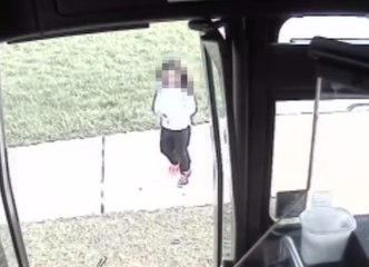 Milwaukee Bus Driver Helps Reunite Lost Girl With Family
