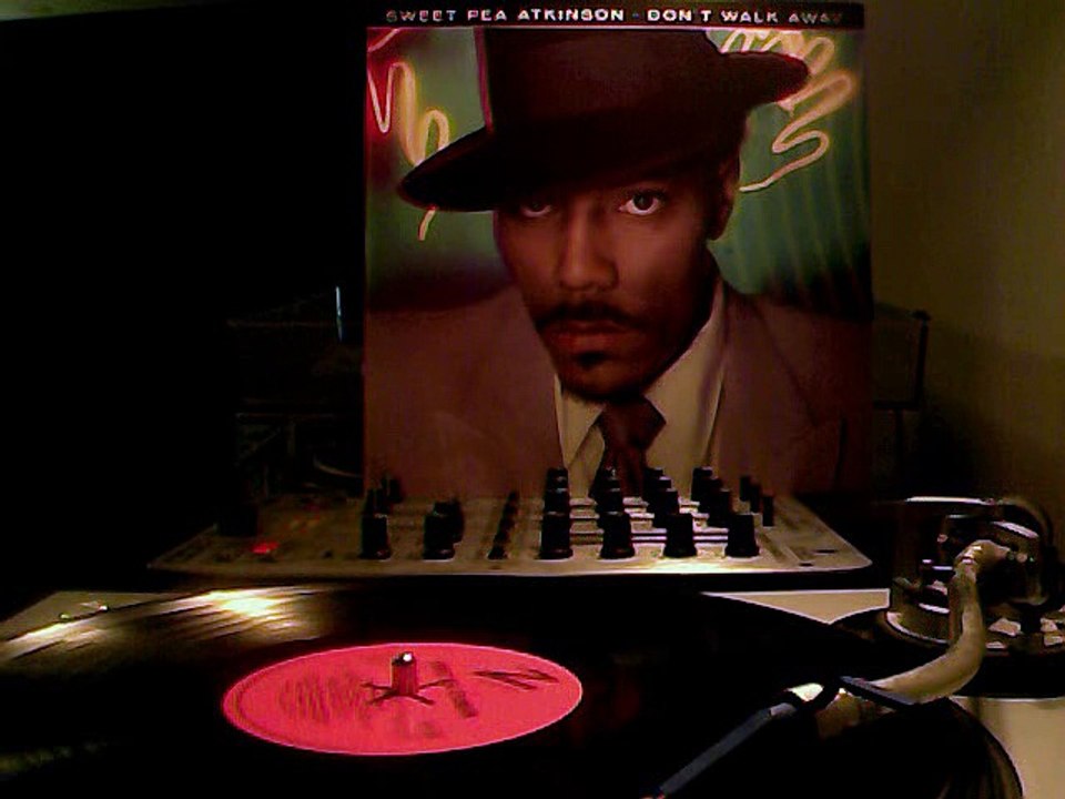 Sweet Pea Atkinson - Girls Fall for Me