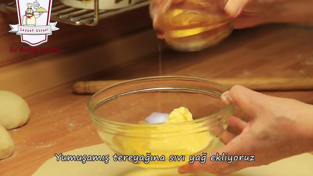 Mayalı Puf Poğaça Tarifi - Yumuşacık Susamlı Kek Poğaça