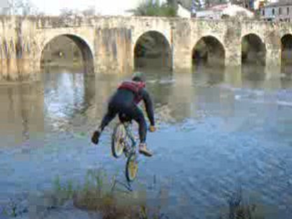 Plouf dans la Baïse