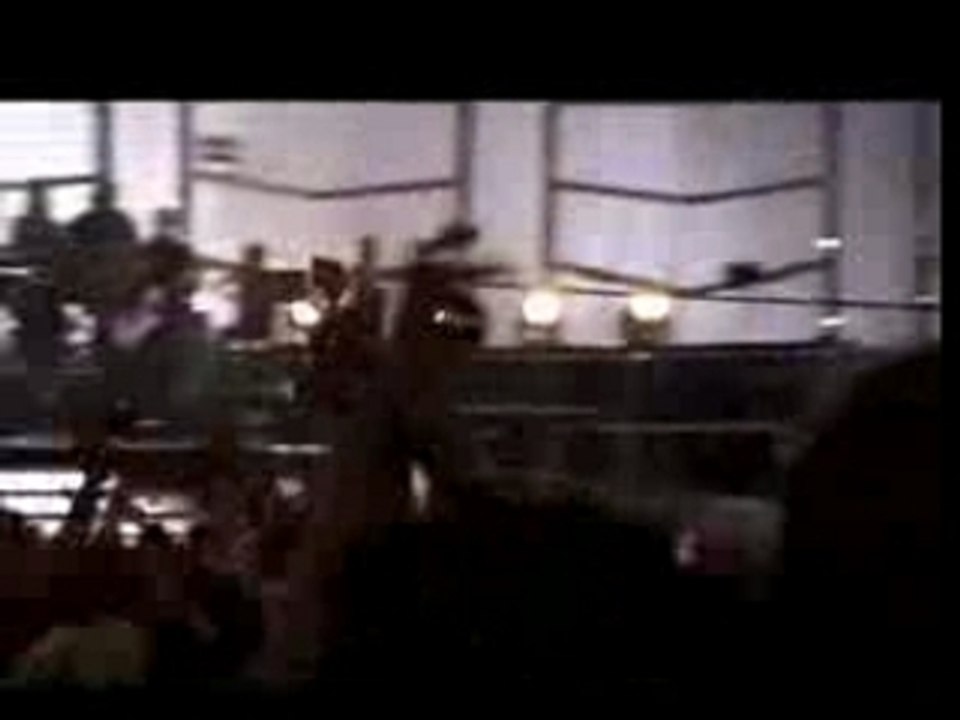 Robbie Williams - Supreme Live Berlin