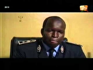 le présumé coupable du meutre de pikine arrèté par la police  JT français du 24 avril 2012