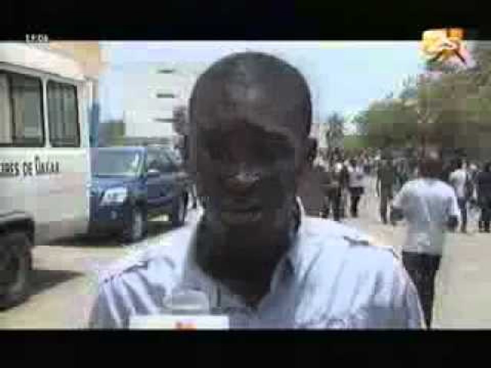 Réactions des étudiants de l'UCAD sur l'affaire Béthio  JT wolof du 24 avril 2012