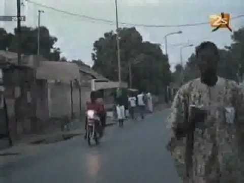 La joie des habitants de Kolda après la victoire de Balla Gaye 2 - JT français 23-04-2012