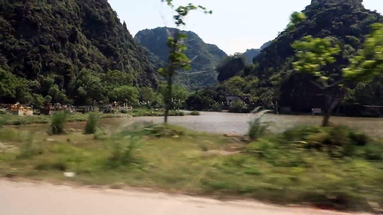 Du lịch NINH BINH - North Vietnam Adventures Today(000402.719-000433.059)