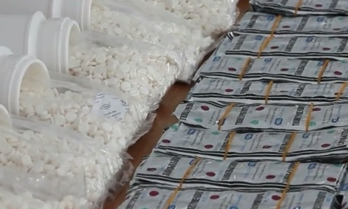 Polres Cirebon Ringkus 8 Pengedar Obat Mirip Permen