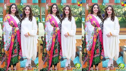 Check out New Photos of Pregnant Sarwant Gillani with her Husband