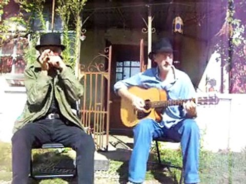 Brownie McGhee and Sonny Terry - Livin' with the Blues